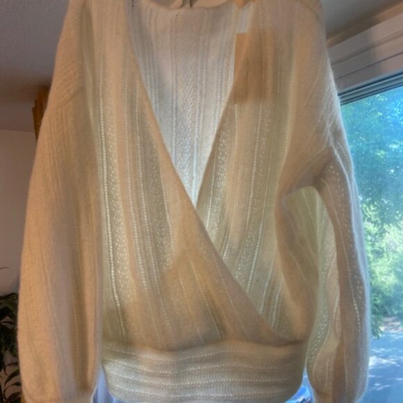 Sezane Ivory V-Neck Sweater - Picture 3 of 10